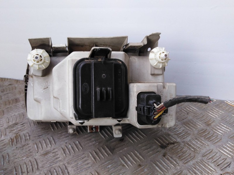 Recambio de faro derecho para volkswagen polo berlina (6n1) básico   |   09.96 - 12.98 | 1996 - 1998 | 50 cv / 37 kw referencia 