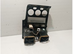 Recambio de moldura para nissan primera hatchback (p11) 2.0 td referencia OEM IAM    2