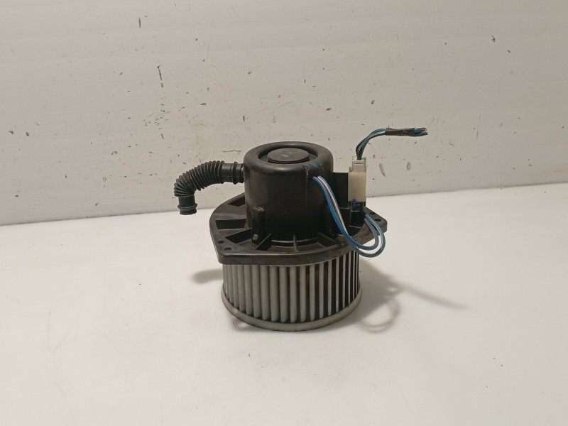 Recambio de ventilador calefaccion para nissan primera hatchback (p11) 2.0 td referencia OEM IAM 272202F905  