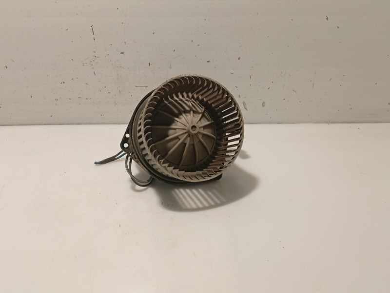 Recambio de ventilador calefaccion para nissan primera hatchback (p11) 2.0 td referencia OEM IAM 272202F905  