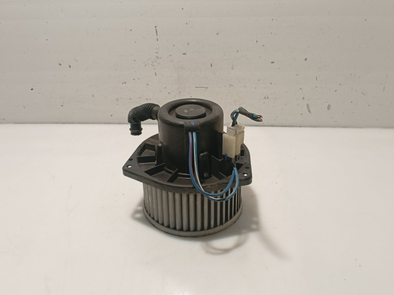 Recambio de ventilador calefaccion para nissan primera hatchback (p11) 2.0 td referencia OEM IAM 272202F905  