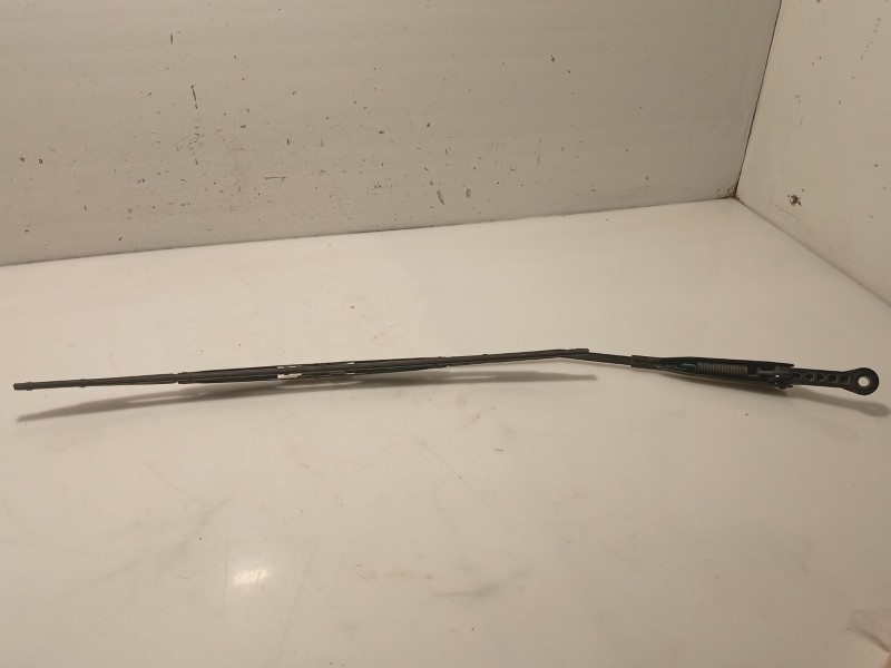 Recambio de brazo limpia trasero para nissan primera hatchback (p11) 2.0 td referencia OEM IAM 287802F701  