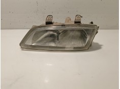 Recambio de faro derecho para nissan primera hatchback (p11) 2.0 td referencia OEM IAM 260102F925  