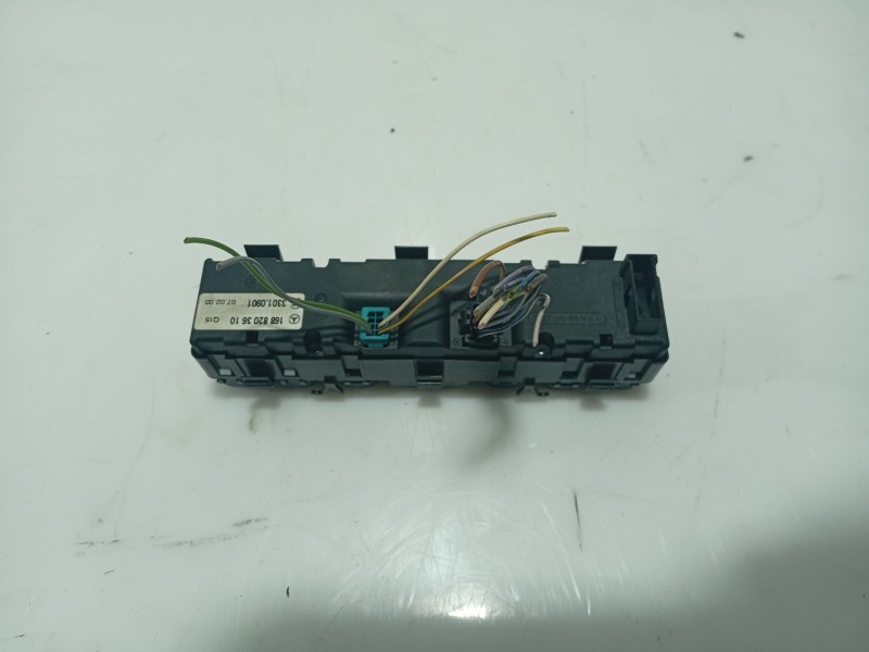 Recambio de mando multifuncion para mercedes-benz clase a (w168) 1.4 cat referencia OEM IAM 1688203610  