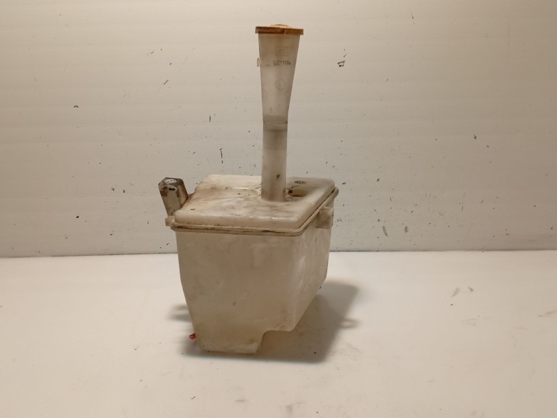 Recambio de deposito limpia para nissan primera hatchback (p11) 2.0 td referencia OEM IAM 289102F700  