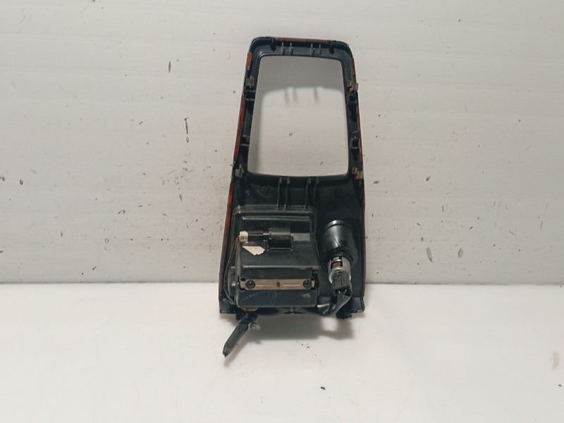 Recambio de moldura para nissan primera hatchback (p11) 2.0 td referencia OEM IAM 969352F910  