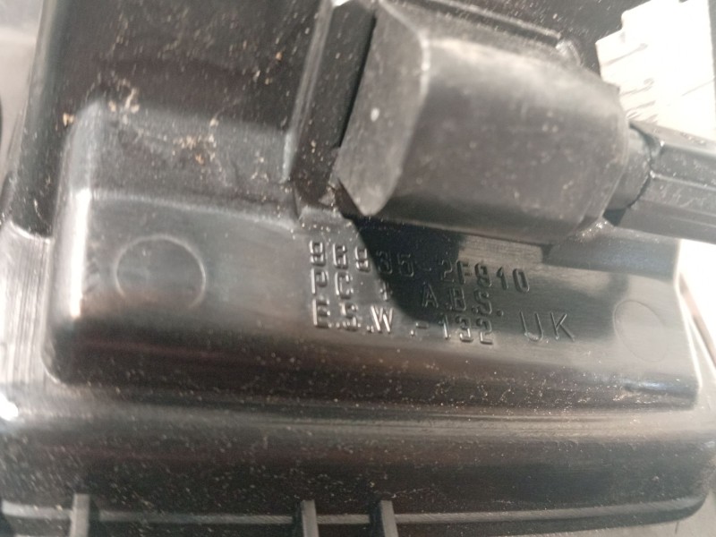 Recambio de moldura para nissan primera hatchback (p11) 2.0 td referencia OEM IAM 969352F910  