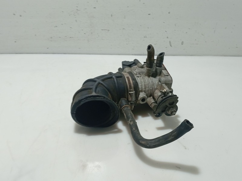 Recambio de caja mariposa para kia sephia sedán (fa) 1.5 i referencia OEM IAM 0K24720660  