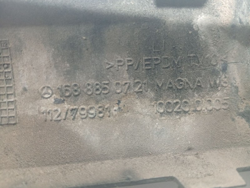 Recambio de moldura para mercedes-benz clase a (w168) 1.4 cat referencia OEM IAM 1688859821 1688850721 