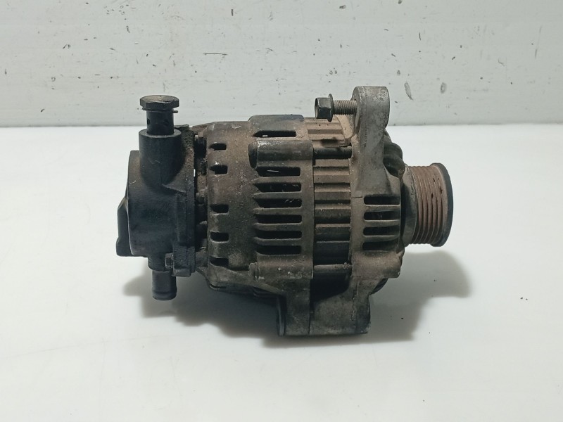 Recambio de alternador para kia cerato i sedán (ld) 2.0 crdi referencia OEM IAM 3730027012  