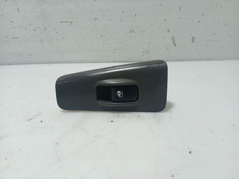 Recambio de mando elevalunas trasero derecho para kia cerato i sedán (ld) 2.0 crdi referencia OEM IAM 935802F500GW  