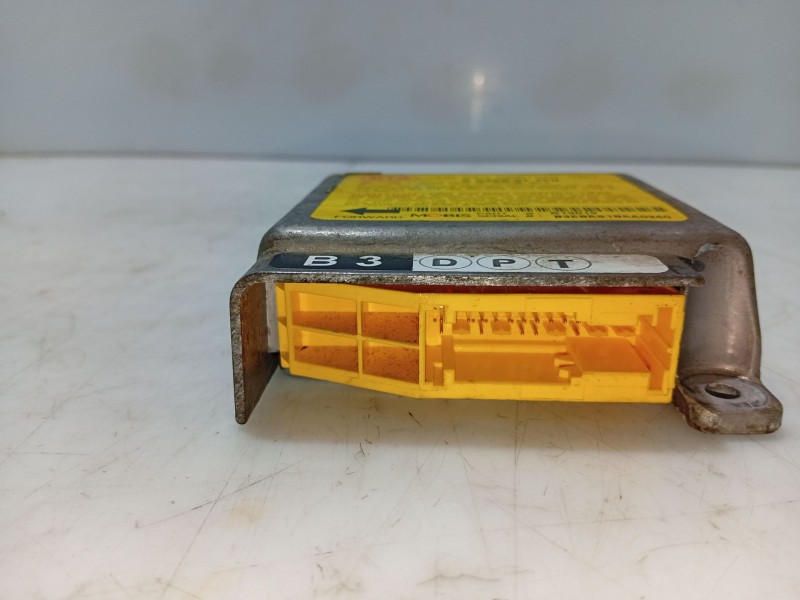 Recambio de centralita airbag para kia rio i hatchback (dc) 1.5 16v referencia OEM IAM 0K32B677F0  