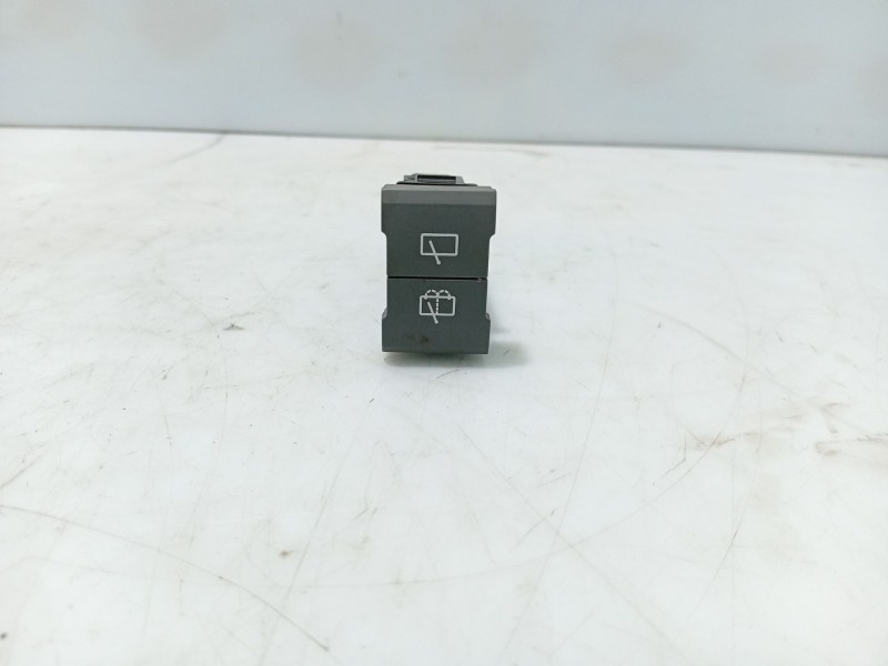 Recambio de interruptor para kia rio i hatchback (dc) 1.5 16v referencia OEM IAM 93741FD0008  