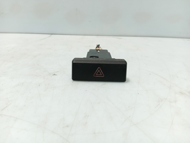 Recambio de warning para kia rio i hatchback (dc) 1.5 16v referencia OEM IAM 84776FD000  