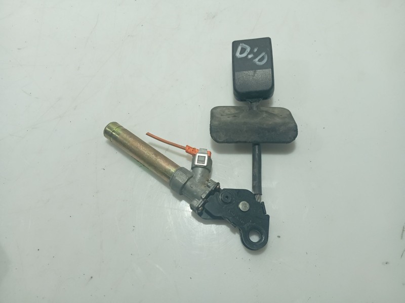 Recambio de enganche cinturon delantero derecho para citroën berlingo / berlingo first monospace (mf_, gjk_, gfk_) 1.9 d (mfwjz)
