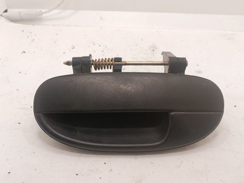 Recambio de maneta elevalunas trasera derecha para daewoo lanos (klat) 1.3 referencia OEM IAM 96226330  