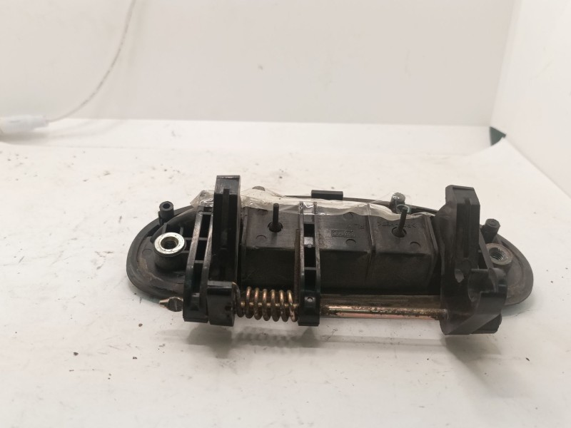 Recambio de maneta elevalunas trasera derecha para daewoo lanos (klat) 1.3 referencia OEM IAM 96226330  