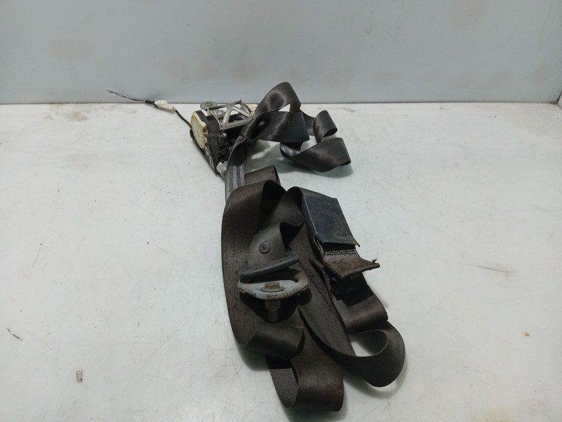 Recambio de cinturon seguridad delantero derecho para renault clio iii referencia OEM IAM 8200404890 8200552566 8200683962