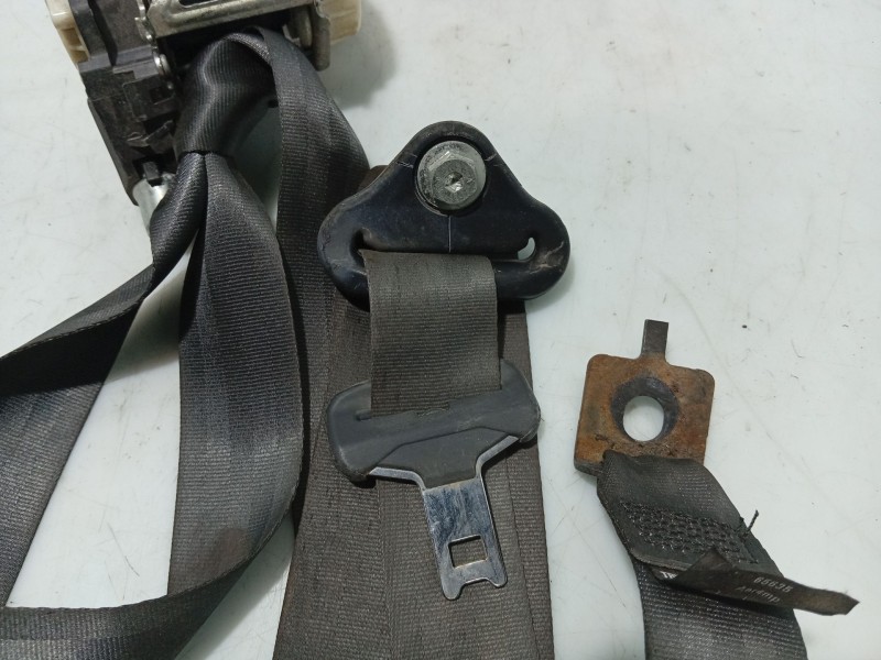 Recambio de cinturon seguridad trasero derecho para renault clio iii referencia OEM IAM 8200838238 8200683953 