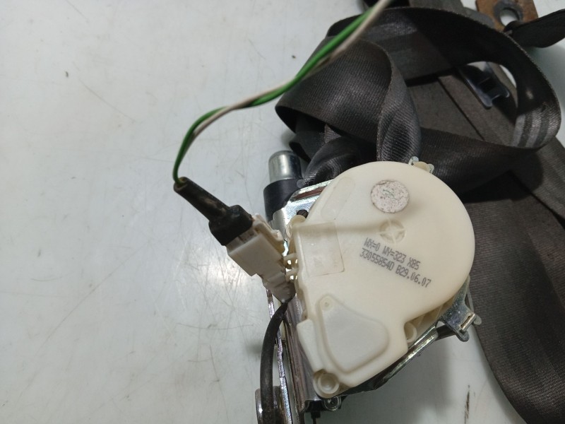 Recambio de cinturon seguridad trasero derecho para renault clio iii referencia OEM IAM 8200838238 8200683953 