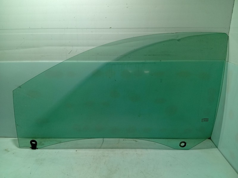 Recambio de luna delantera izquierda para renault clio iii referencia OEM IAM   