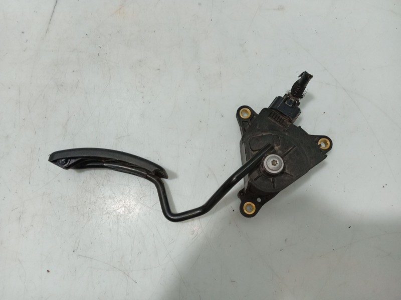 Recambio de pedal acelerador para renault clio iii referencia OEM IAM 8200297342  