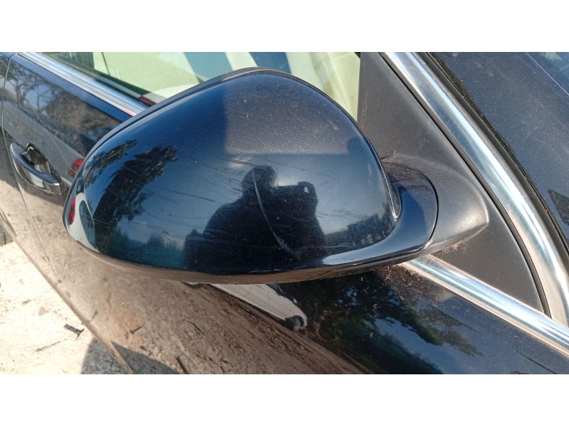 opel insignia a (g09) del año 2011