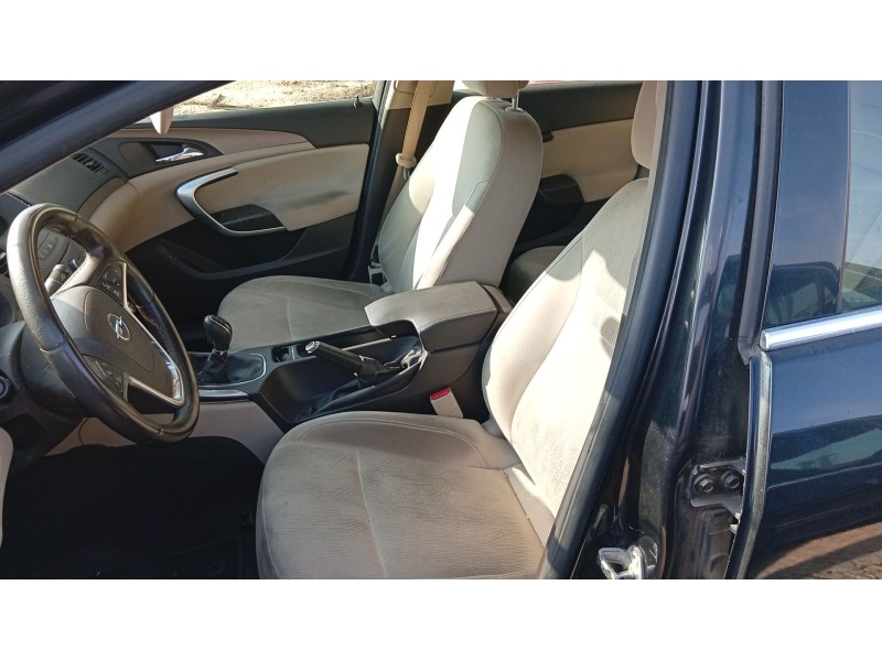 opel insignia a (g09) del año 2011