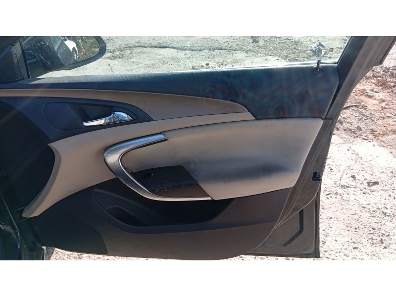 opel insignia a (g09) del año 2011