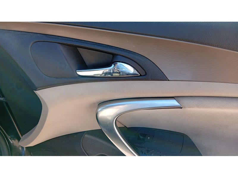 opel insignia a (g09) del año 2011