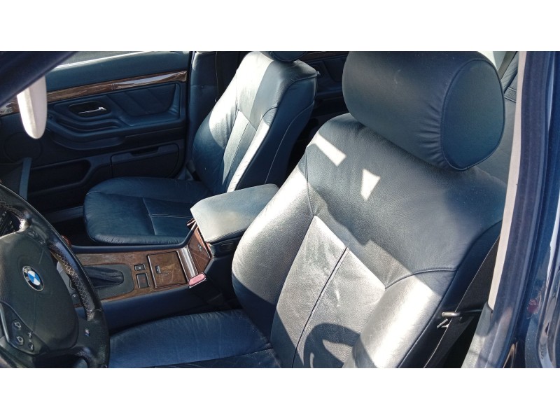 bmw 7 (e38) del año 1999