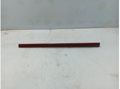 Recambio de moldura para renault clio iii referencia OEM IAM 8200407880  
