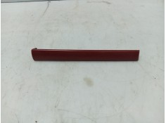 Recambio de moldura para renault clio iii referencia OEM IAM 8200407856  