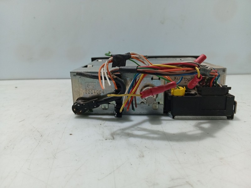 Recambio de sistema audio / radio cd para renault clio iii referencia OEM IAM 8200607915  