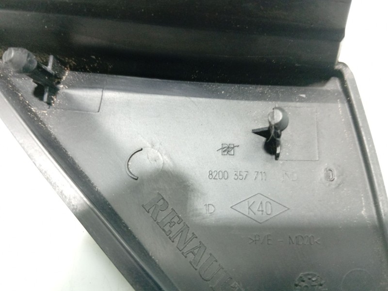 Recambio de moldura para renault clio iii referencia OEM IAM   