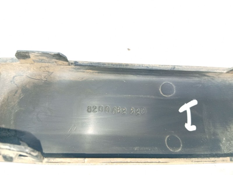 Recambio de moldura para renault clio iii referencia OEM IAM   