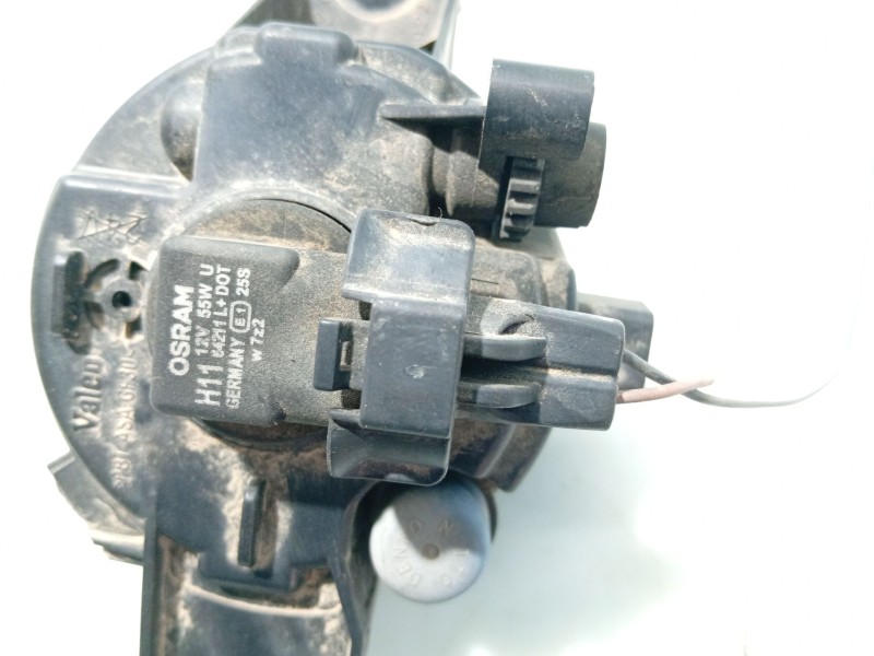 Recambio de faro antiniebla izquierdo para renault clio iii referencia OEM IAM 8200002469  