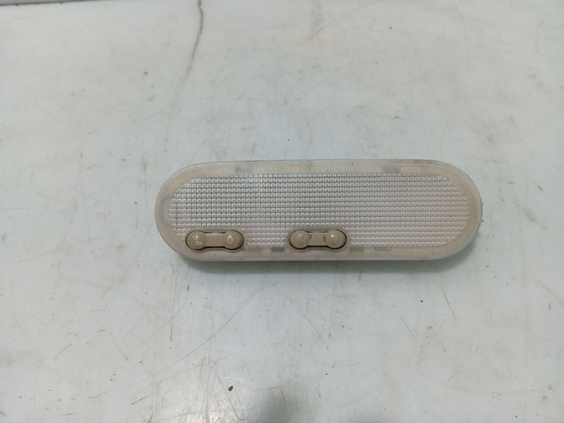 Recambio de luz interior para renault clio iii referencia OEM IAM   