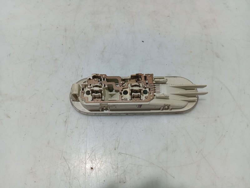 Recambio de luz interior para renault clio iii referencia OEM IAM   