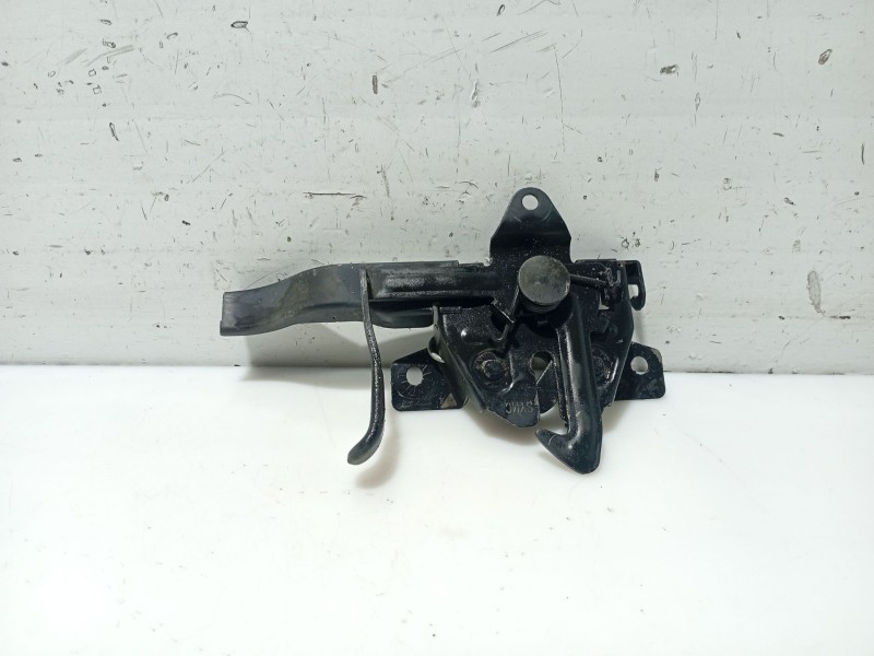 Recambio de cerradura capot para ssangyong kyron 200 xdi limited referencia OEM IAM 7111008003  