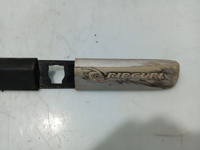 Recambio de moldura para renault clio iii referencia OEM IAM 8200289921  