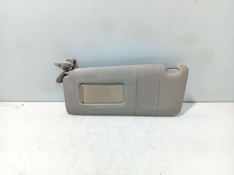 Recambio de parasol izquierdo para bmw serie 5 berlina (e39) 520i exclusive referencia OEM IAM 51168174715  