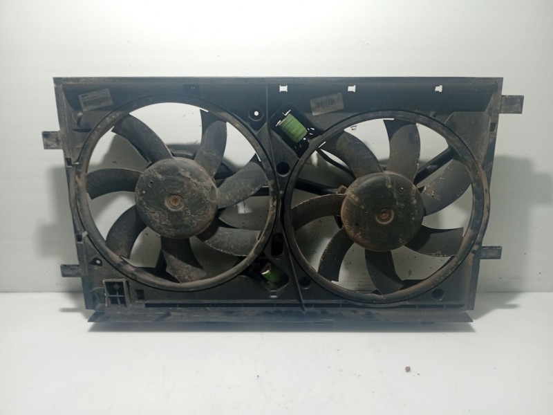 Recambio de electroventilador para opel insignia berlina referencia OEM IAM 13300195  