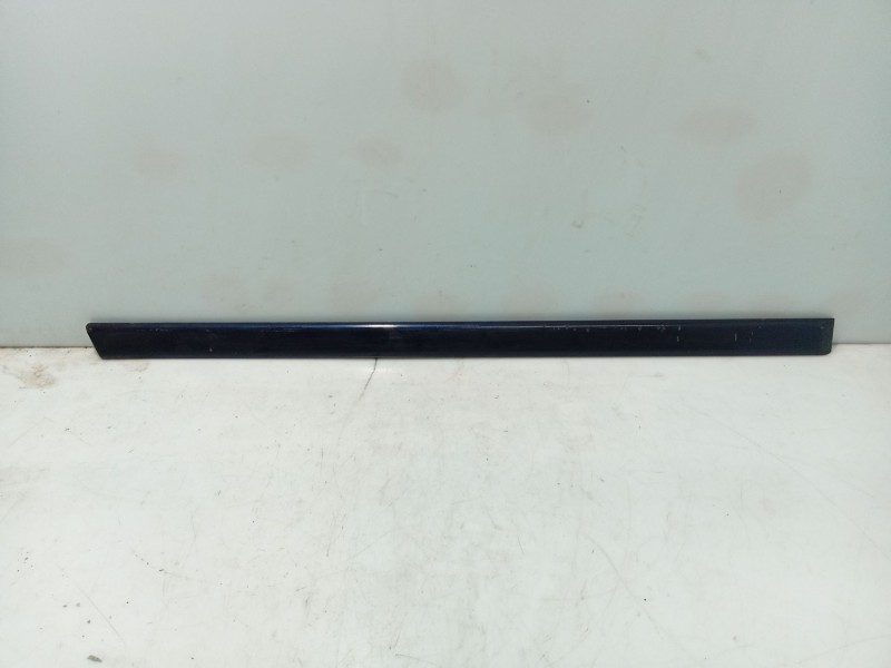 Recambio de moldura para bmw serie 5 berlina (e39) 520i exclusive referencia OEM IAM 700426  