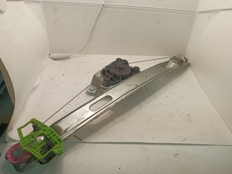 Recambio de elevalunas trasero derecho para bmw 3 (e90) 320 d referencia OEM IAM 51357140590  