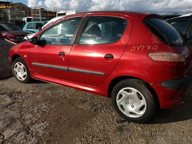 peugeot 206 berlina 1.4   |   0.98 - ... | 1998 | 75 cv / 55 kw del año 1998
