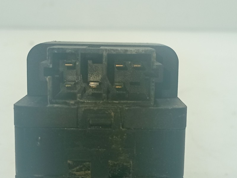 Recambio de mando elevalunas delantero izquierdo para peugeot 206 berlina referencia OEM IAM 6552WQ  