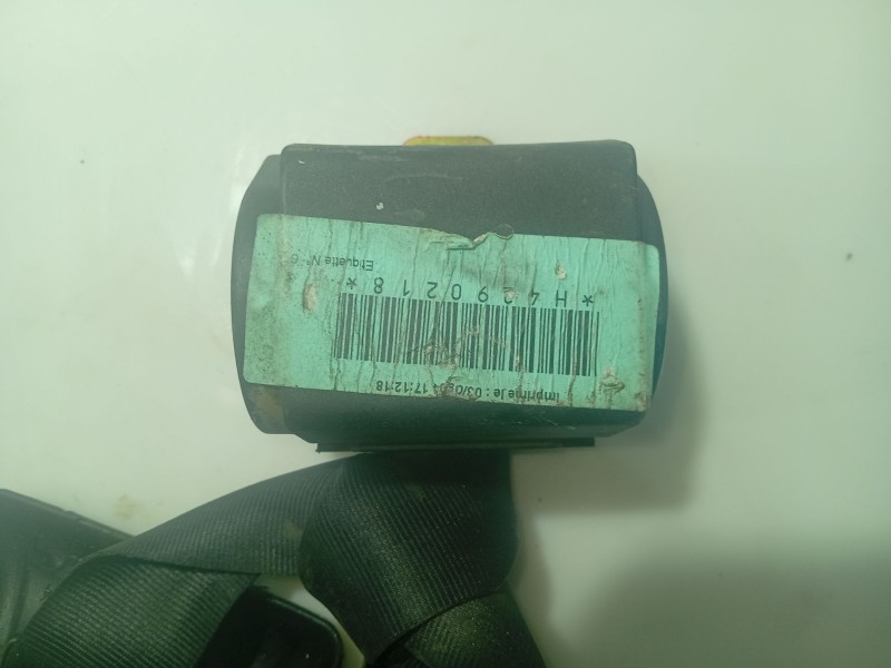 Recambio de cinturon seguridad trasero central para peugeot 206 berlina referencia OEM IAM 8975Q8  