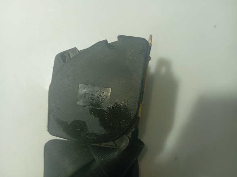 Recambio de cinturon seguridad trasero central para peugeot 206 berlina referencia OEM IAM 8975Q8  
