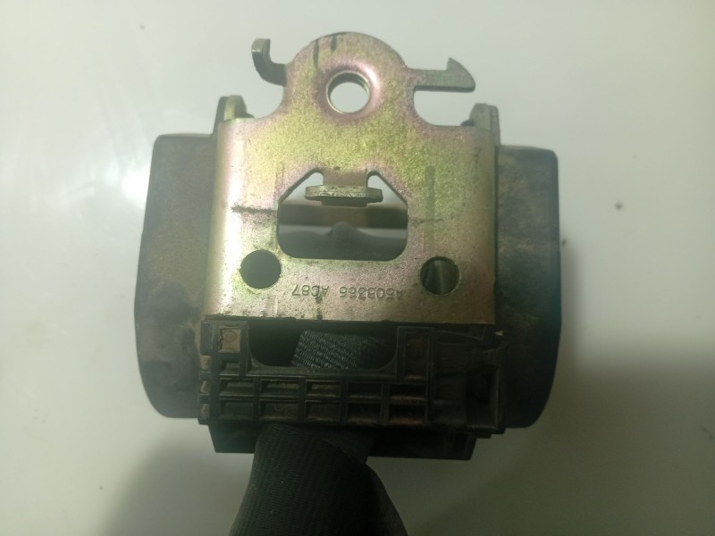 Recambio de cinturon seguridad trasero izquierdo para peugeot 206 berlina referencia OEM IAM 8975R2  
